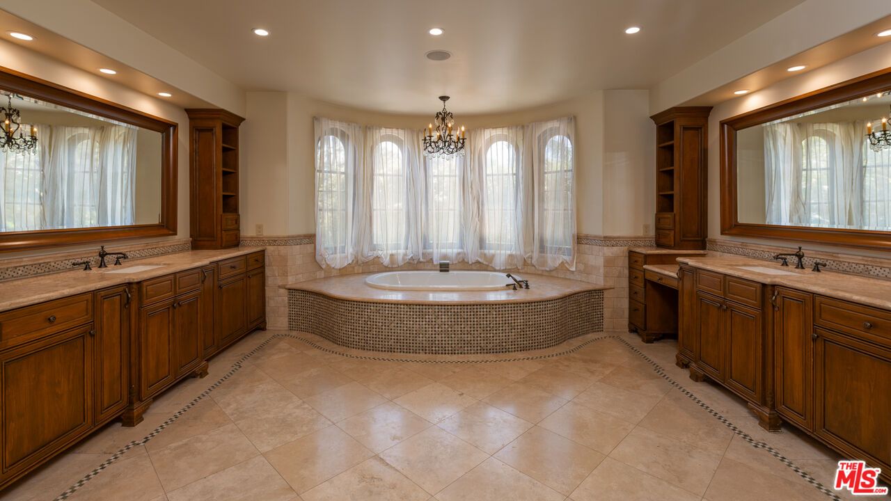 Bathroom, Chandelier, Dual Sink Vanities, Interior, Recessed Lighting