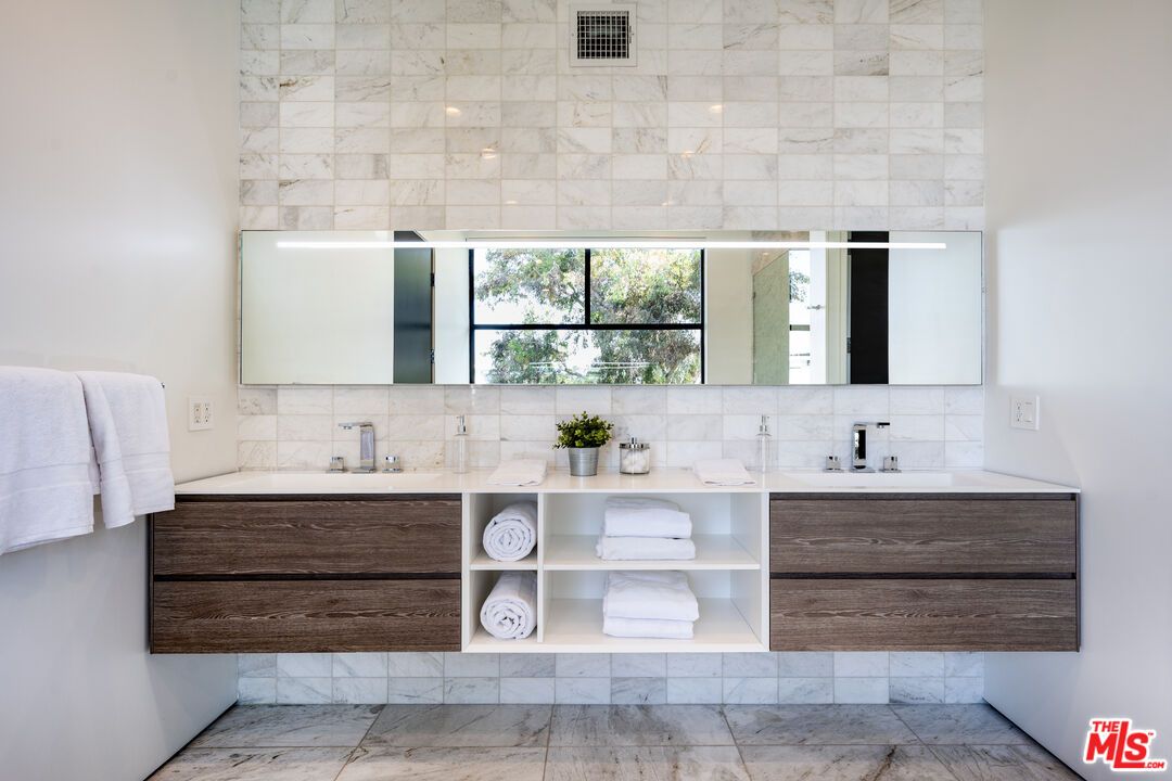 Bathroom, Dual Sink Vanities, Interior, Marble, Marble Walls