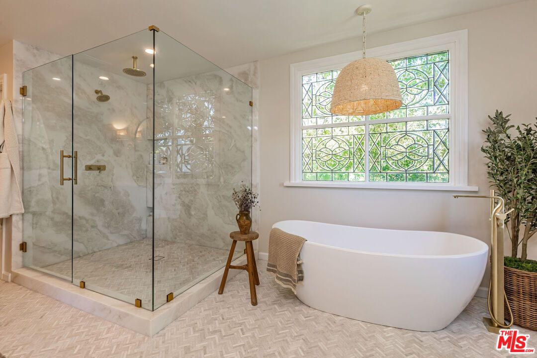 Bathroom, Free Standing Baths, Glass Shower, Interior, Marble Walls, Pendant Lights