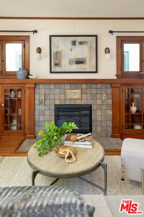 Fireplace, Interior