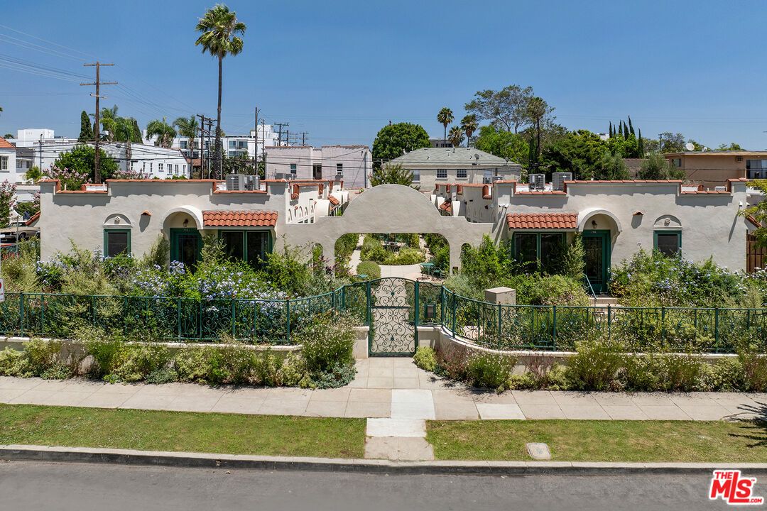 Exterior, Facade, Spanish Mediterranean