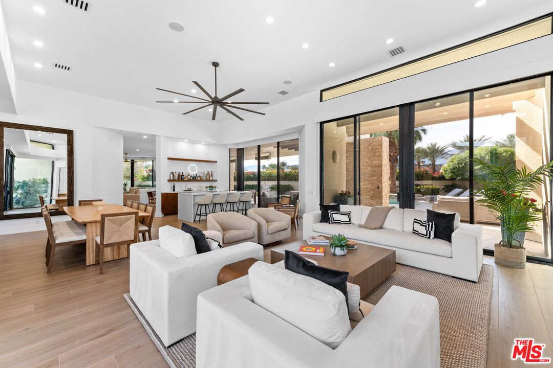Dining room, Interior, Living room, Pendant Lights, Recessed Lighting, Wood Texture Flooring