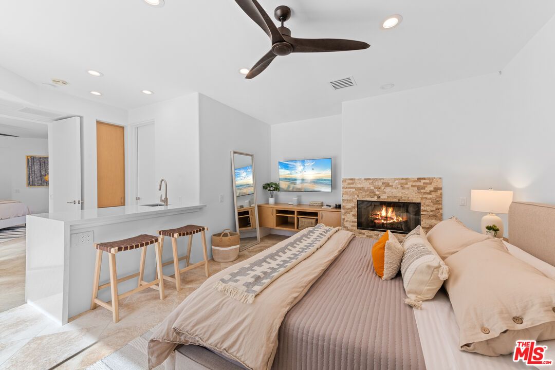 Bedroom, Fireplace, Interior, Recessed Lighting