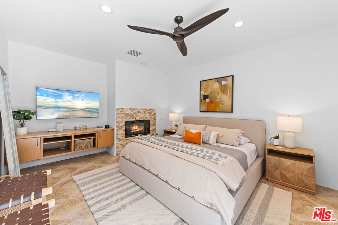 Bedroom, Fireplace, Interior, Recessed Lighting