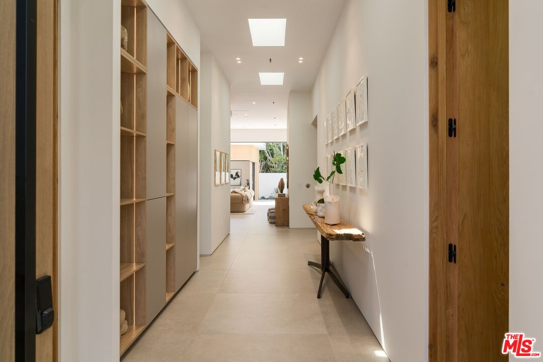 Interior, Recessed Lighting