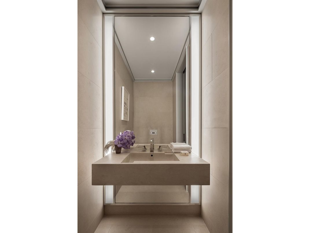 Bathroom, Interior, Recessed Lighting