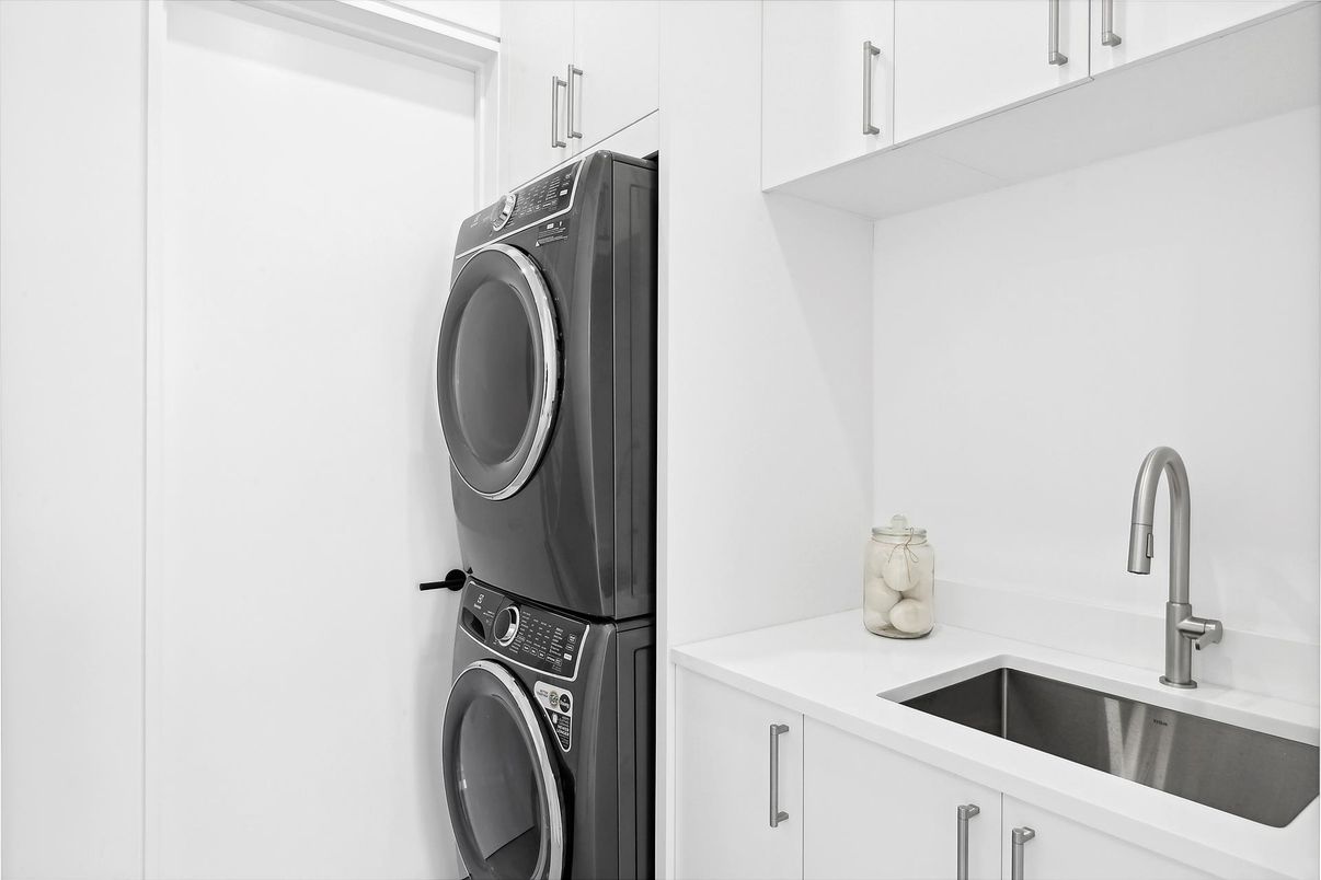 Interior, Utility Closets, Washer