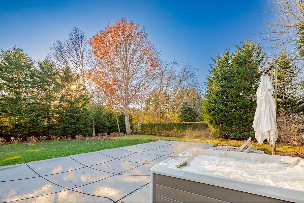 Backyard, Exterior, Hot Tub