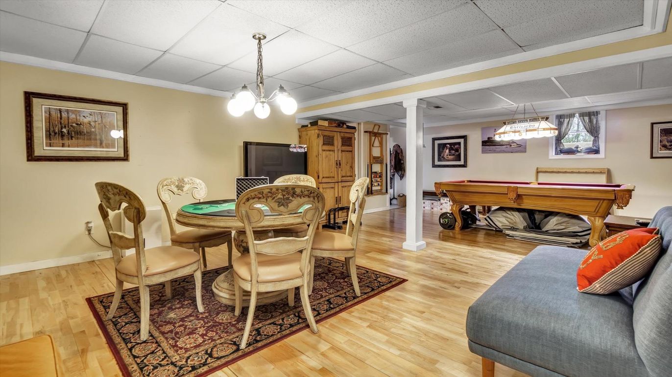 Billiard Table, Dining room, Game Room, Interior, Pendant Lights, Wood Texture Flooring