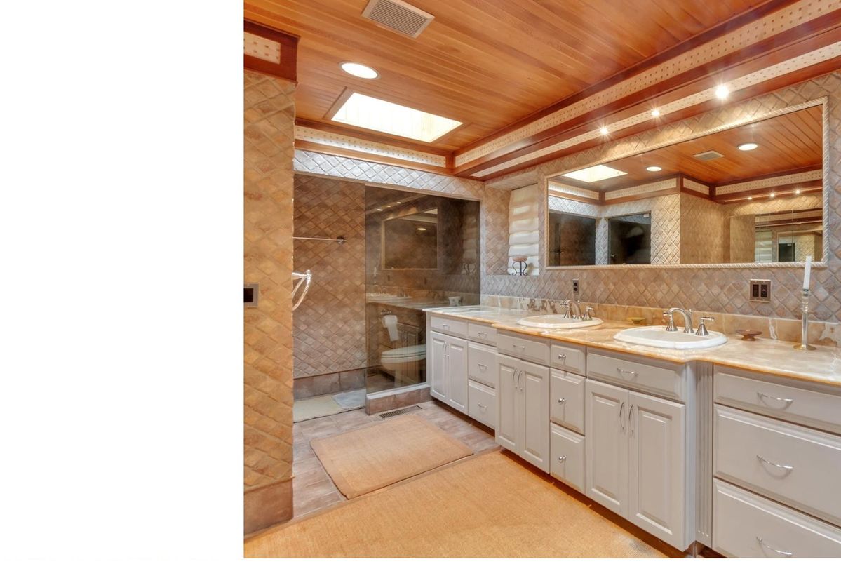 Bathroom, Dual Sink Vanities, Interior, Recessed Lighting, Wooden Ceilings