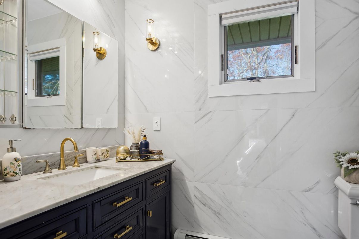 Bathroom, Interior, Marble Walls
