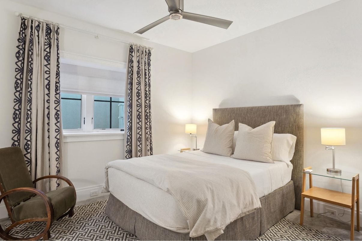 Bedroom, Interior, Water