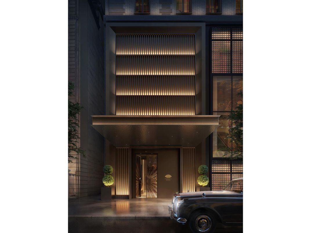 Exterior, Facade, Highrise