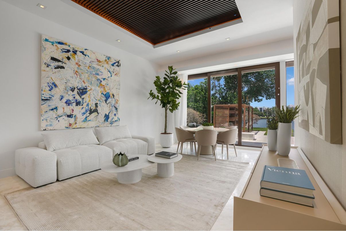Dining room, Interior, Living room, Recessed Lighting