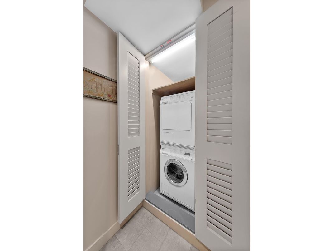 Interior, Utility Closets, Washer