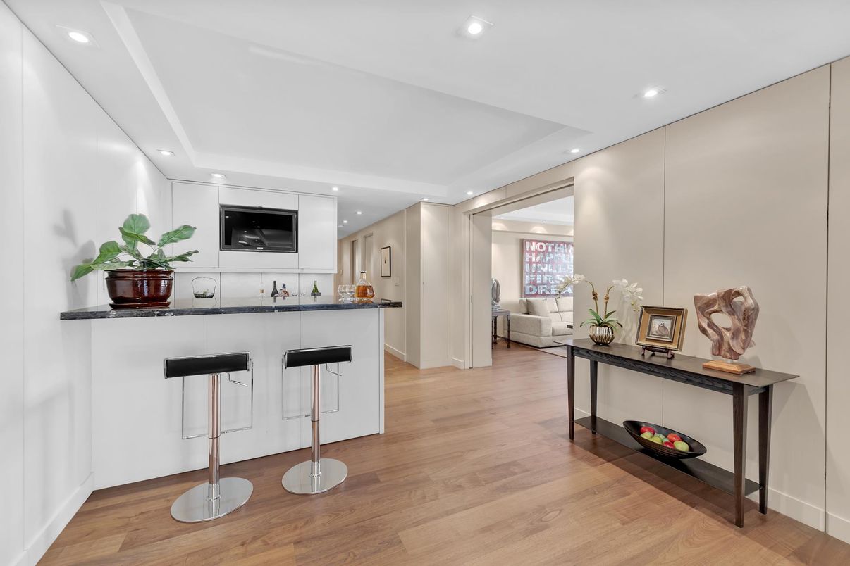 Interior, Kitchen, Recessed Lighting, Wood Texture Flooring