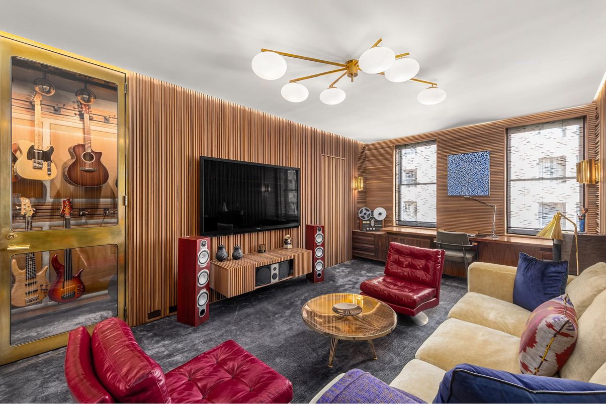 Interior, Living room