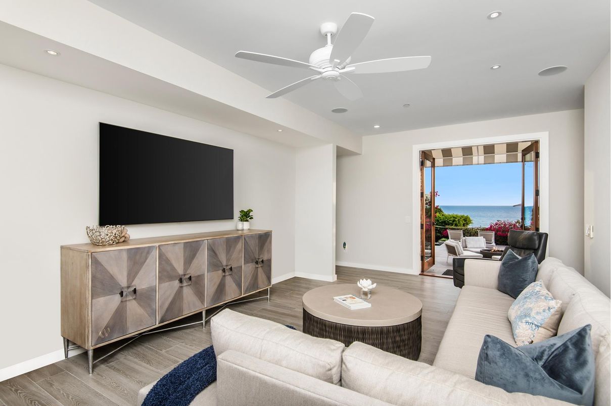 Interior, Living room, Recessed Lighting, Water, Wood Texture Flooring