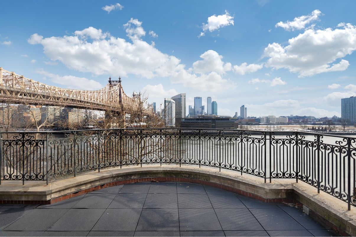 Exterior, Other, Skyline