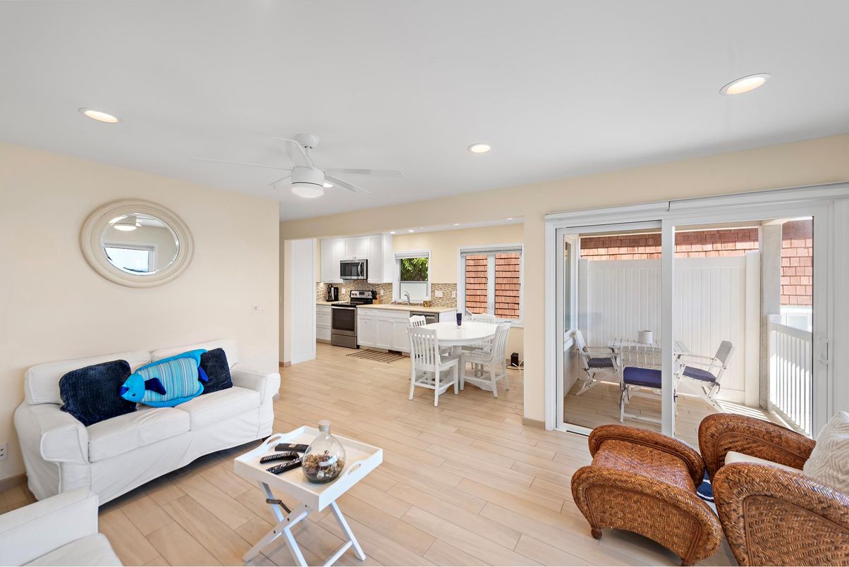 Dining room, Interior, Kitchen, Living room, Recessed Lighting, Stainless Steel Appliances, Wood Texture Flooring