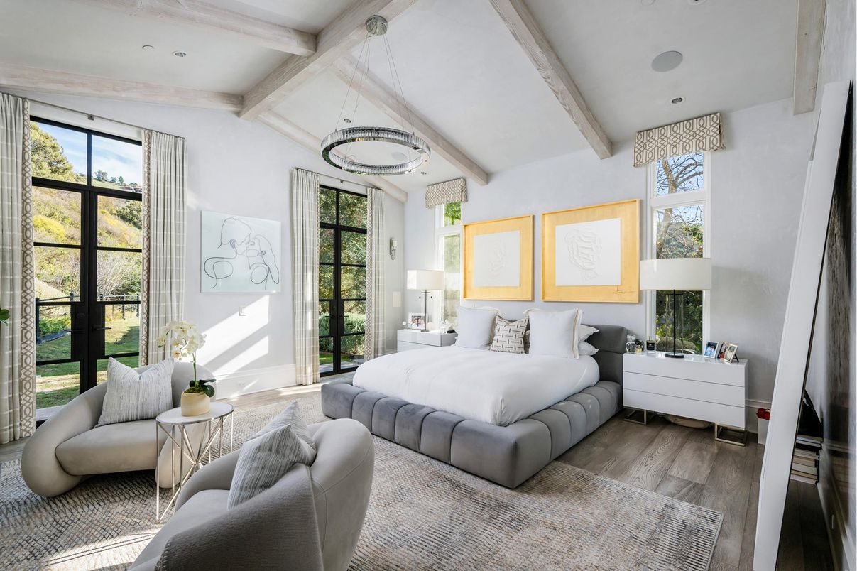 Bedroom, Interior, Pendant Lights, Recessed Lighting, Wooden Beams, Wood Texture Flooring