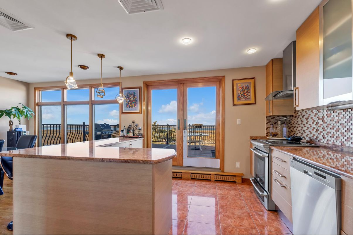 Interior, Kitchen, Pendant Lights, Recessed Lighting, Stainless Steel Appliances