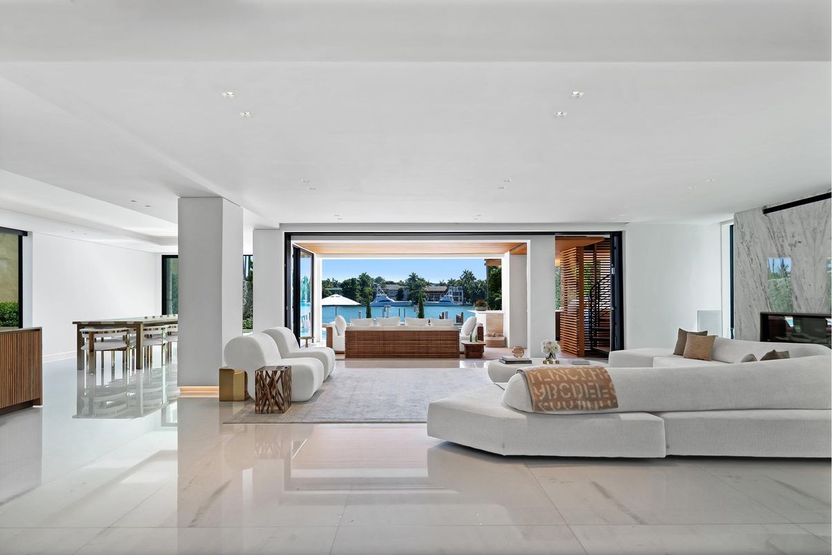 Fireplace, Interior, Living room, Marble, Marble Walls, Recessed Lighting