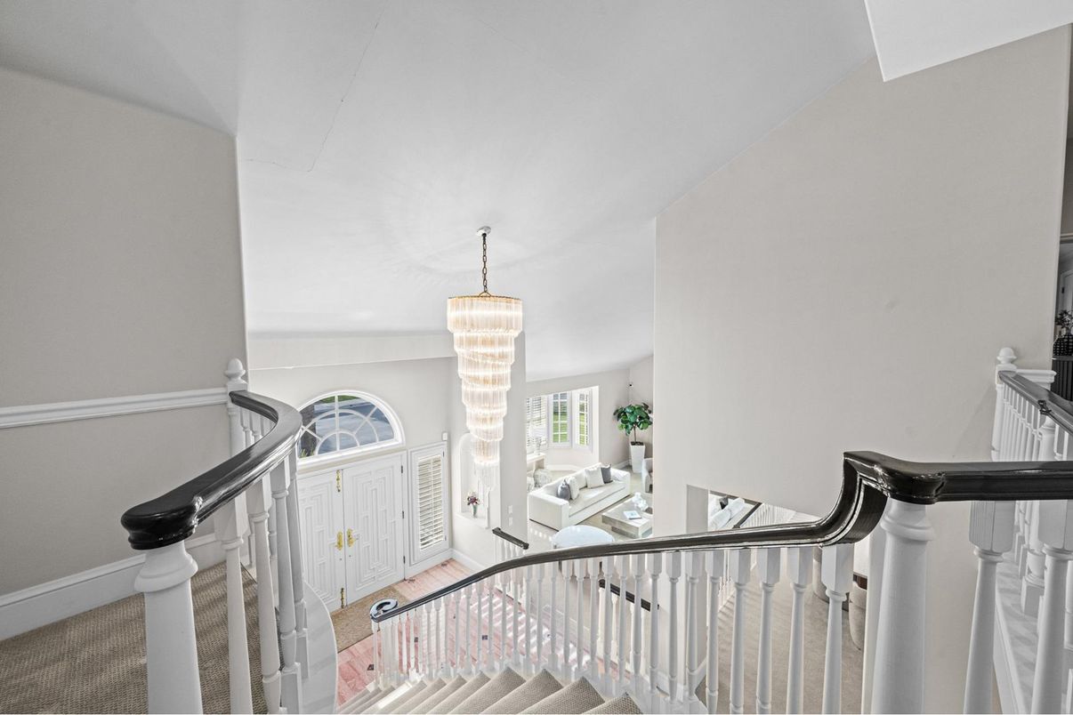 Chandelier, Interior