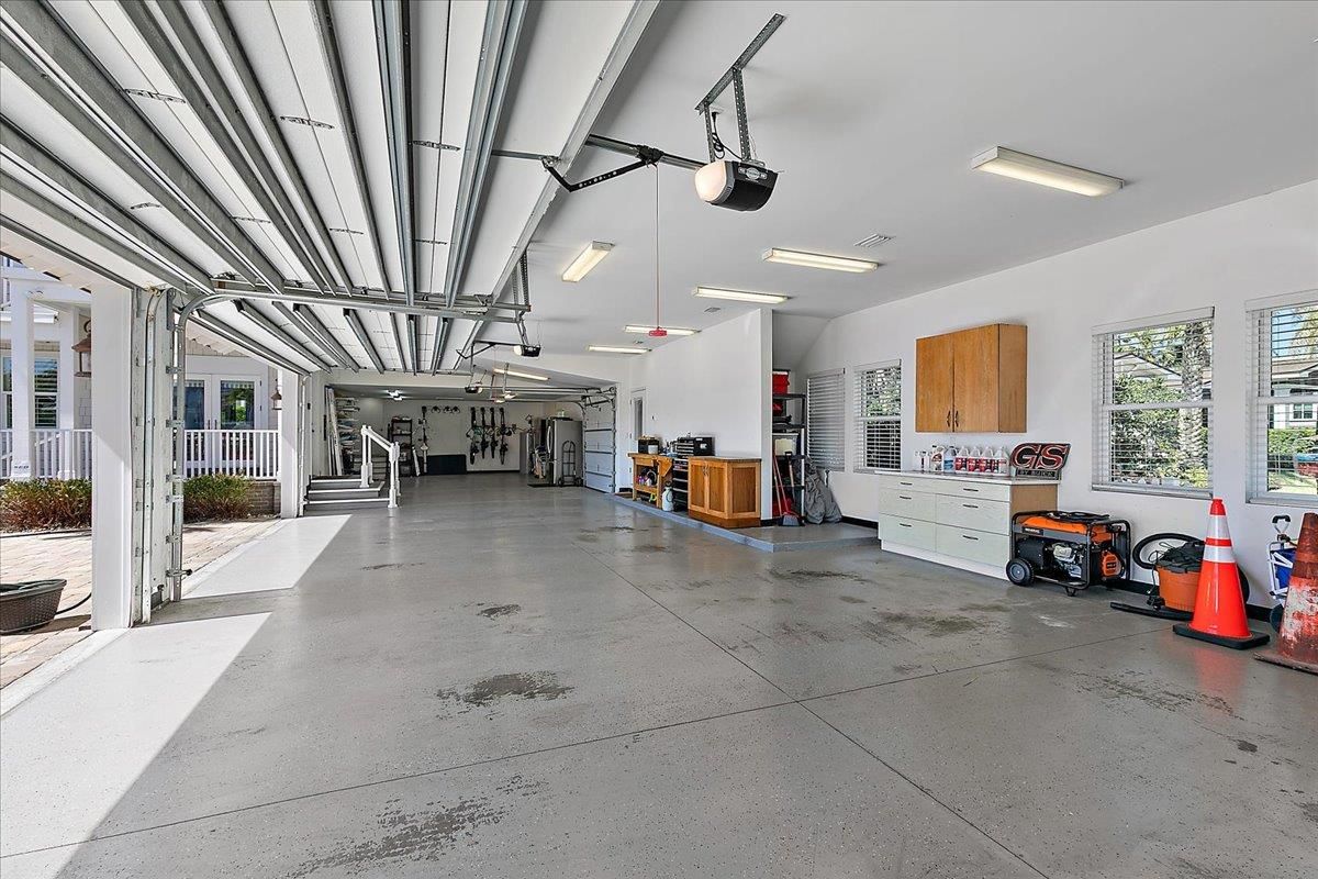 Garage, Interior