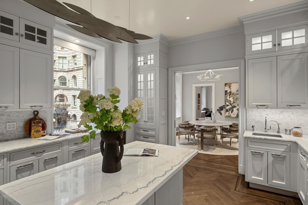 Dining room, Interior, Kitchen, Recessed Lighting, Wood Texture Flooring