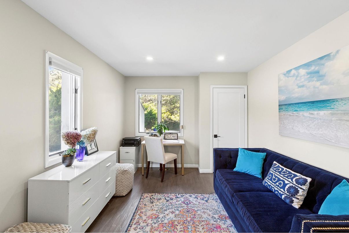 Home Office, Interior, Recessed Lighting, Wood Texture Flooring