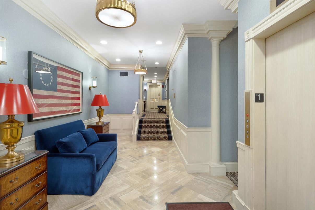 Elevator, Interior, Pendant Lights, Recessed Lighting