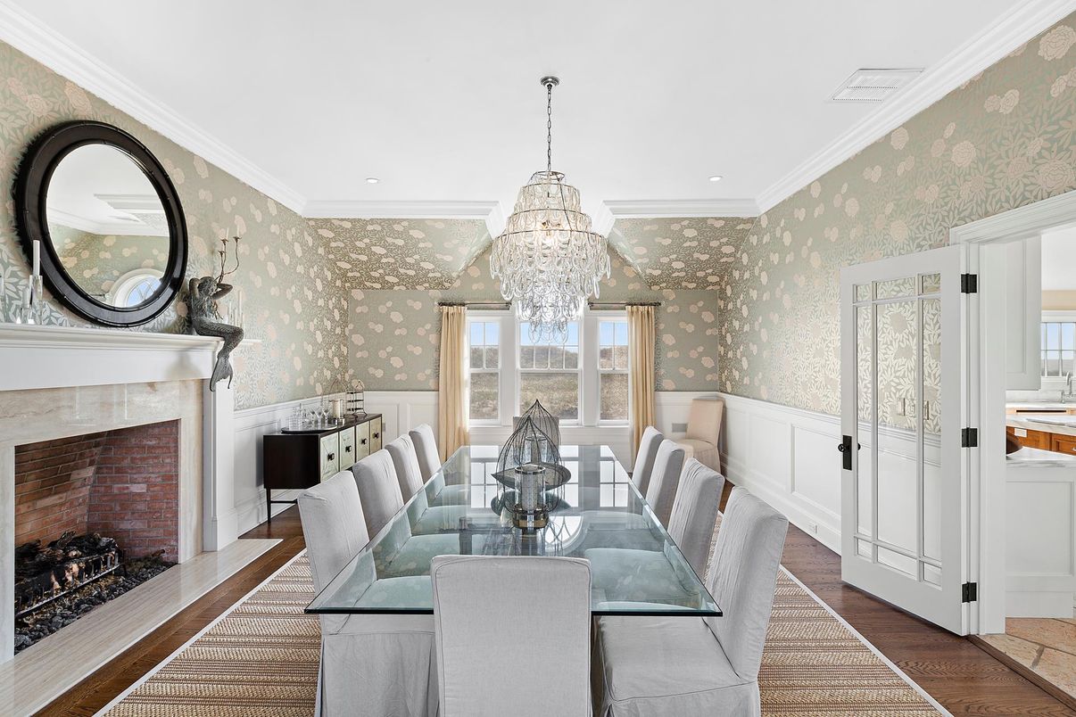 Chandelier, Dining room, Fireplace, Interior, Recessed Lighting, Wood Texture Flooring