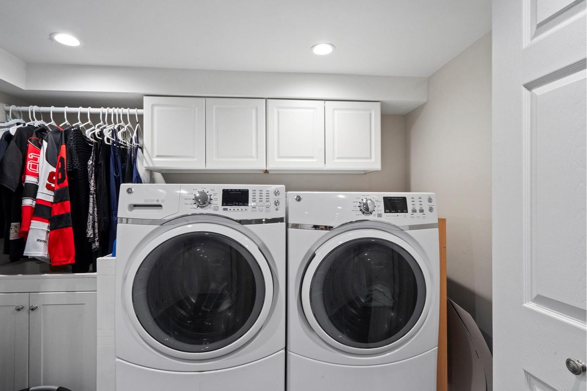 Interior, Recessed Lighting, Utility Closets, Washer