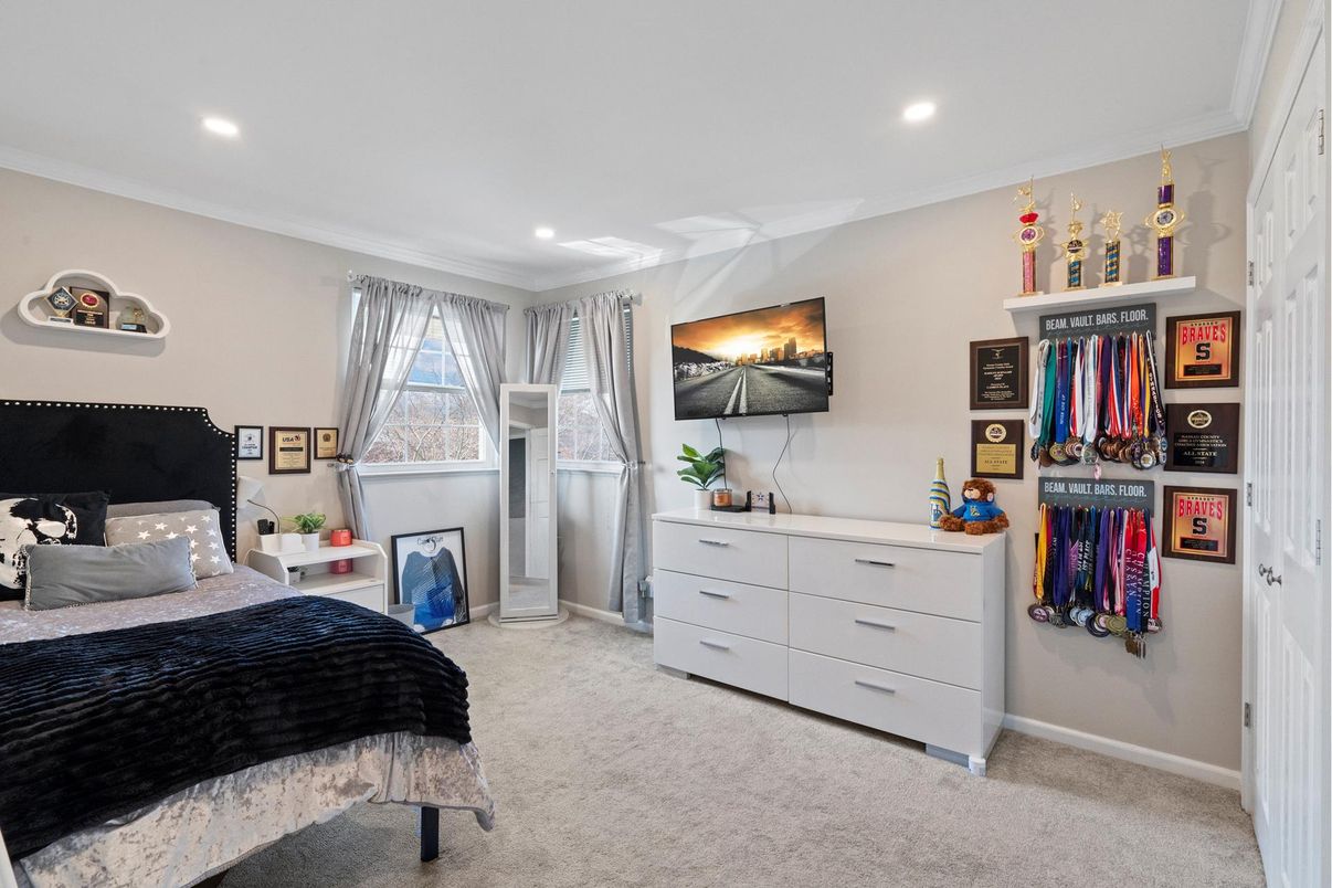 Bedroom, Interior, Recessed Lighting