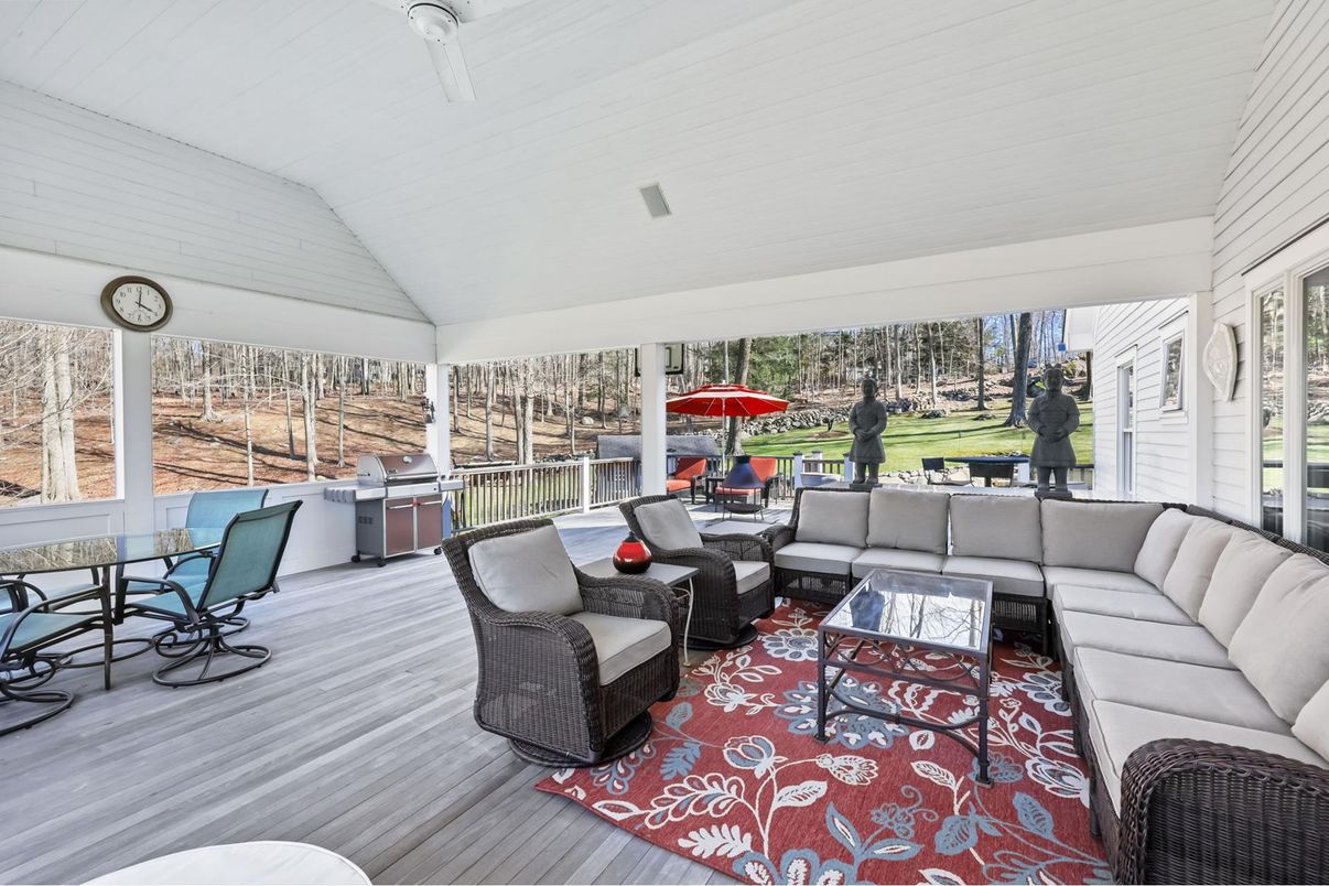 Interior, Living room