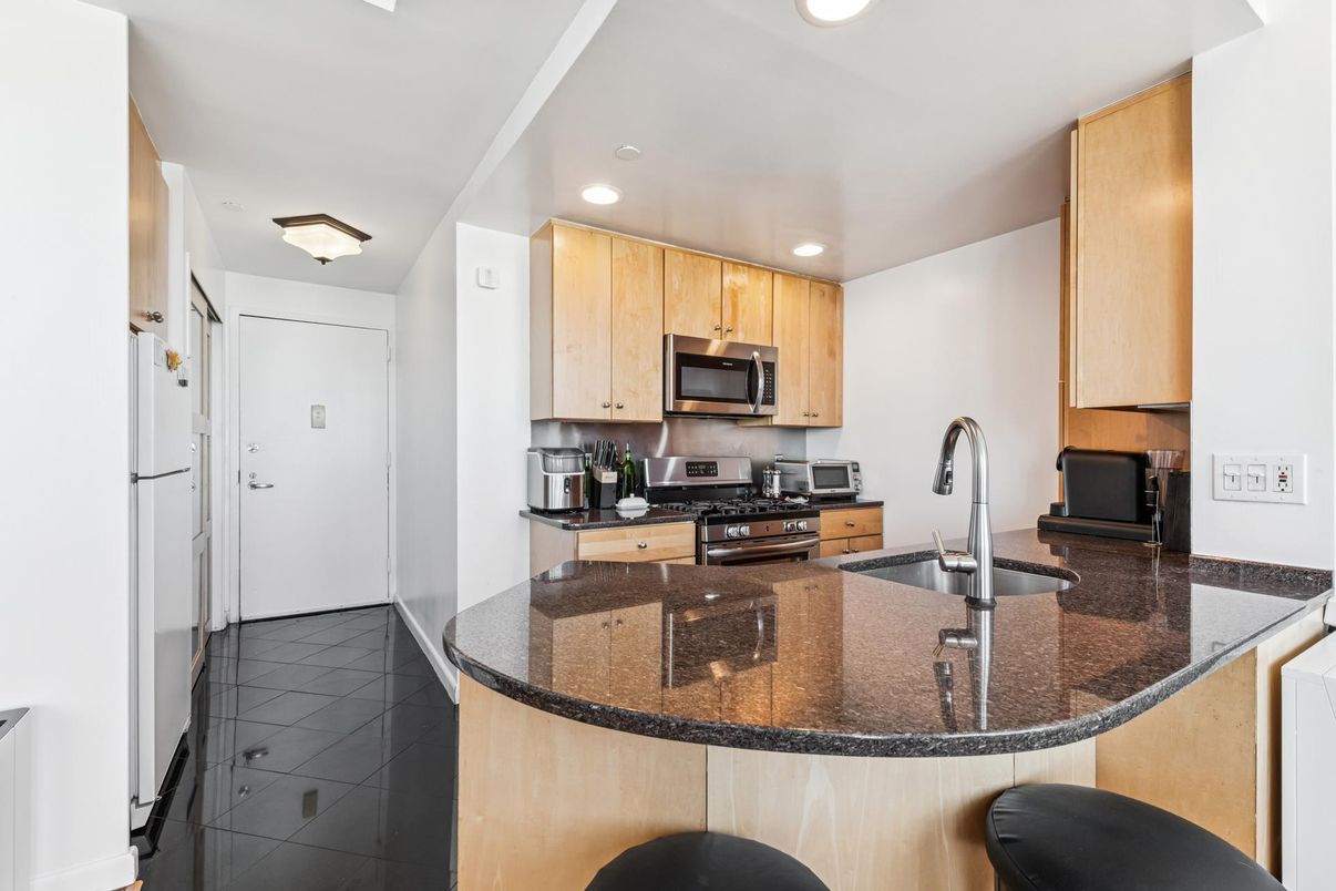Interior, Kitchen, Recessed Lighting
