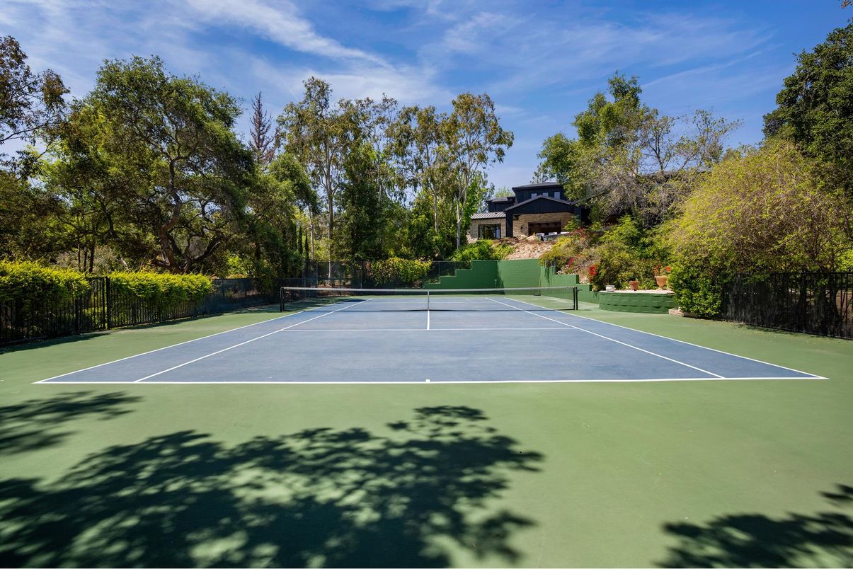 Exterior, Tennis Courts