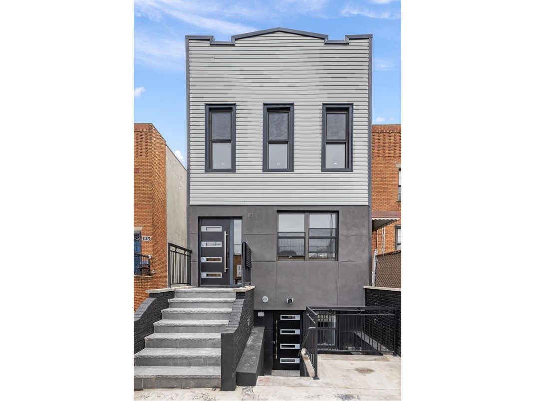 Exterior, Facade, Brick Facade, Modern