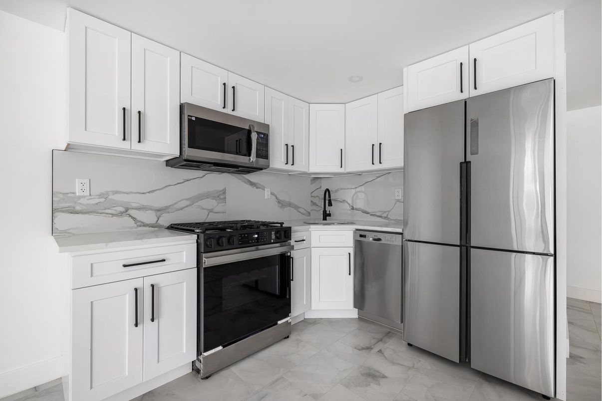 Interior, Kitchen, Marble, Marble Walls, Stainless Steel Appliances