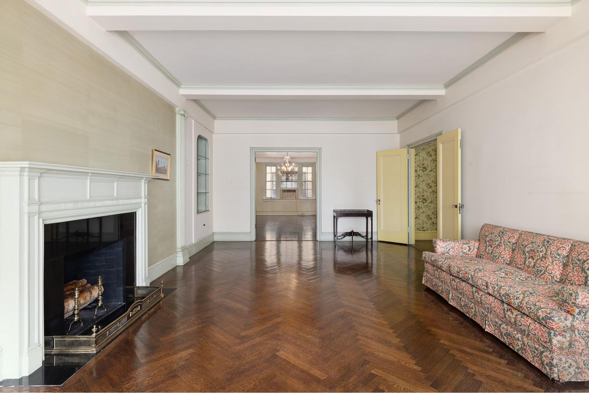 Chandelier, Fireplace, Interior, Wood Texture Flooring