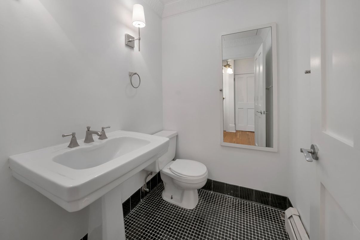 Bathroom, Interior