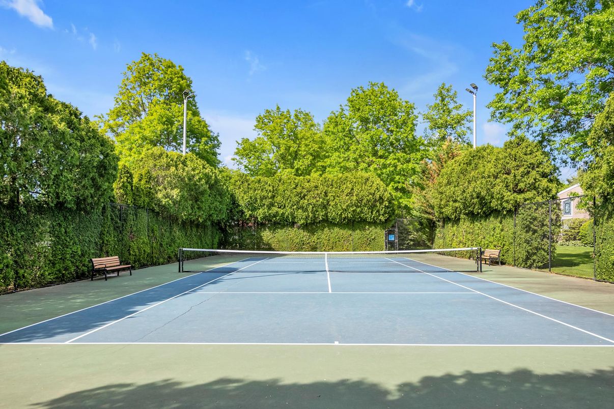 Exterior, Tennis Courts