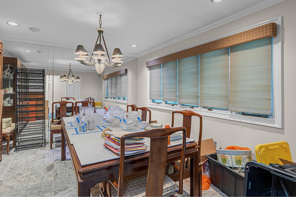 Chandelier, Dining room, Interior, Recessed Lighting