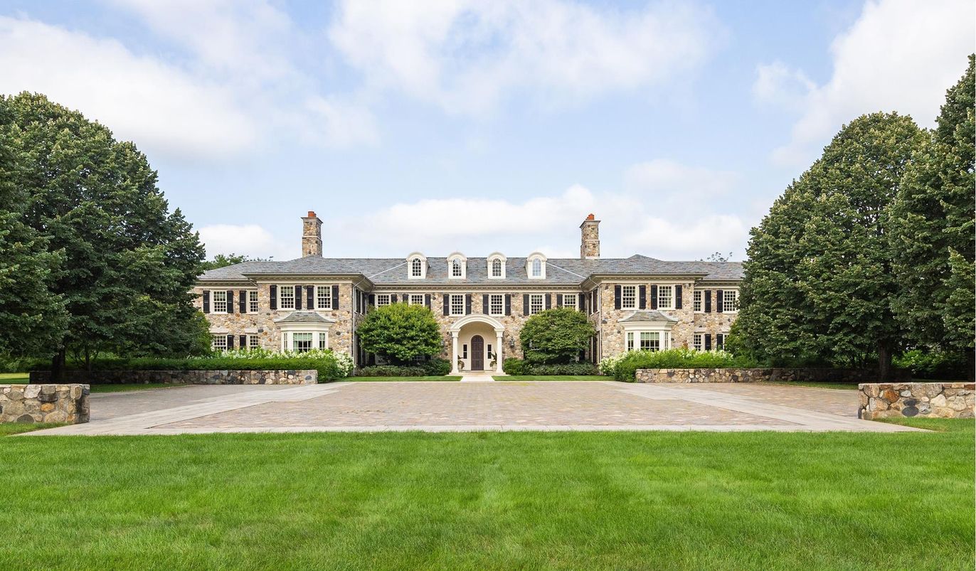 Backyard, Exterior, Facade, French Provincial
