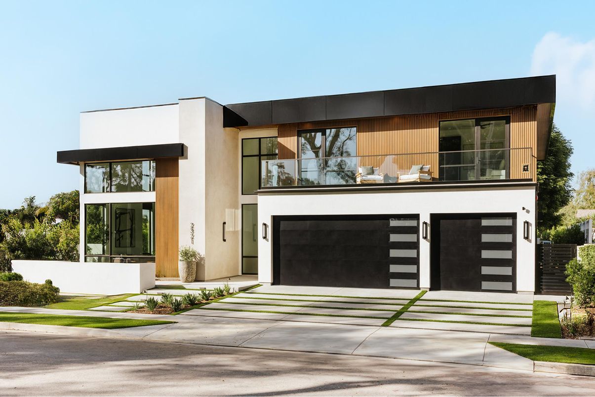 Attached, Exterior, Facade, Modern