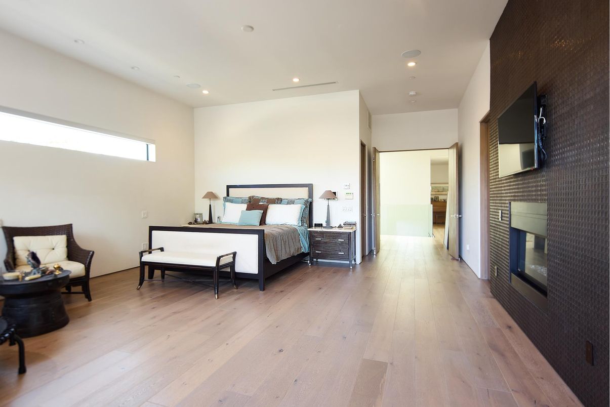 Bedroom, Fireplace, Interior, Recessed Lighting, Wood Texture Flooring