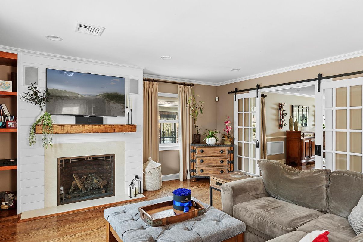 Fireplace, Interior, Living room, Recessed Lighting, Wood Texture Flooring