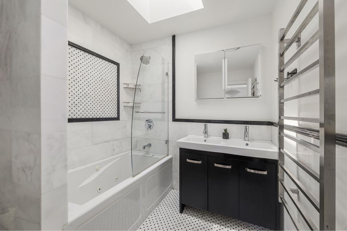 Bathroom, Interior, Marble Walls
