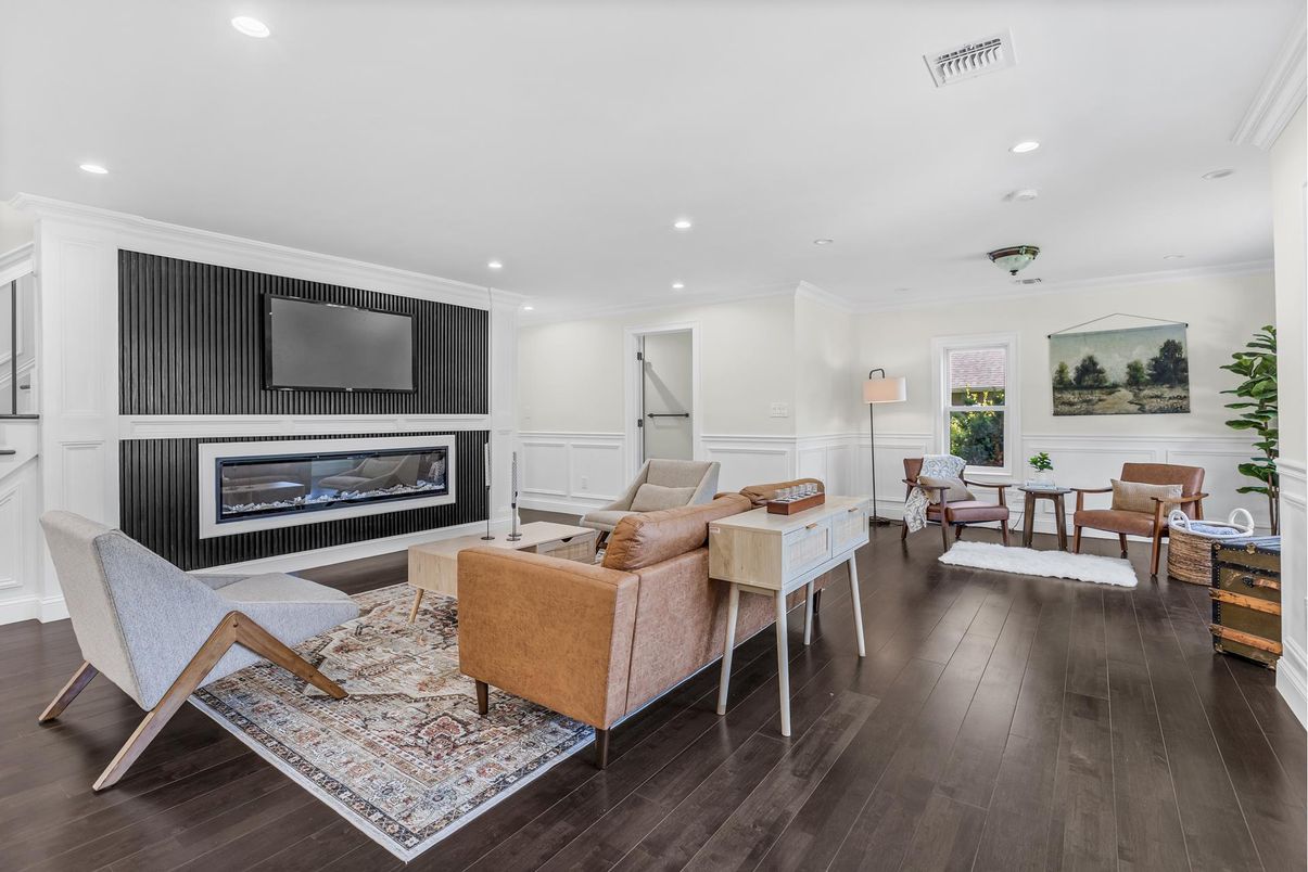 Fireplace, Interior, Living room, Recessed Lighting, Wood Texture Flooring